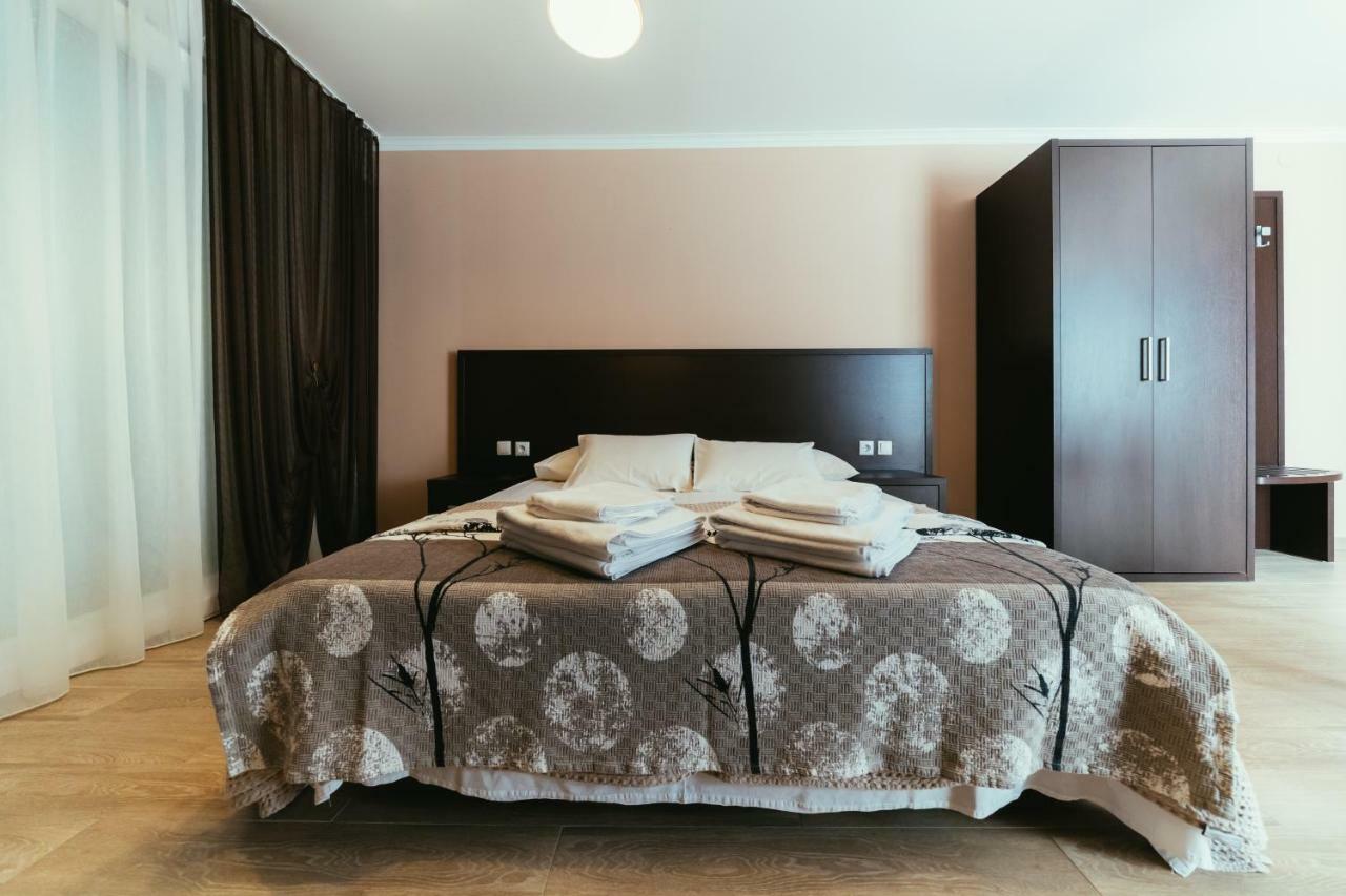 Apartments Prestige 佩特坎内 外观 照片