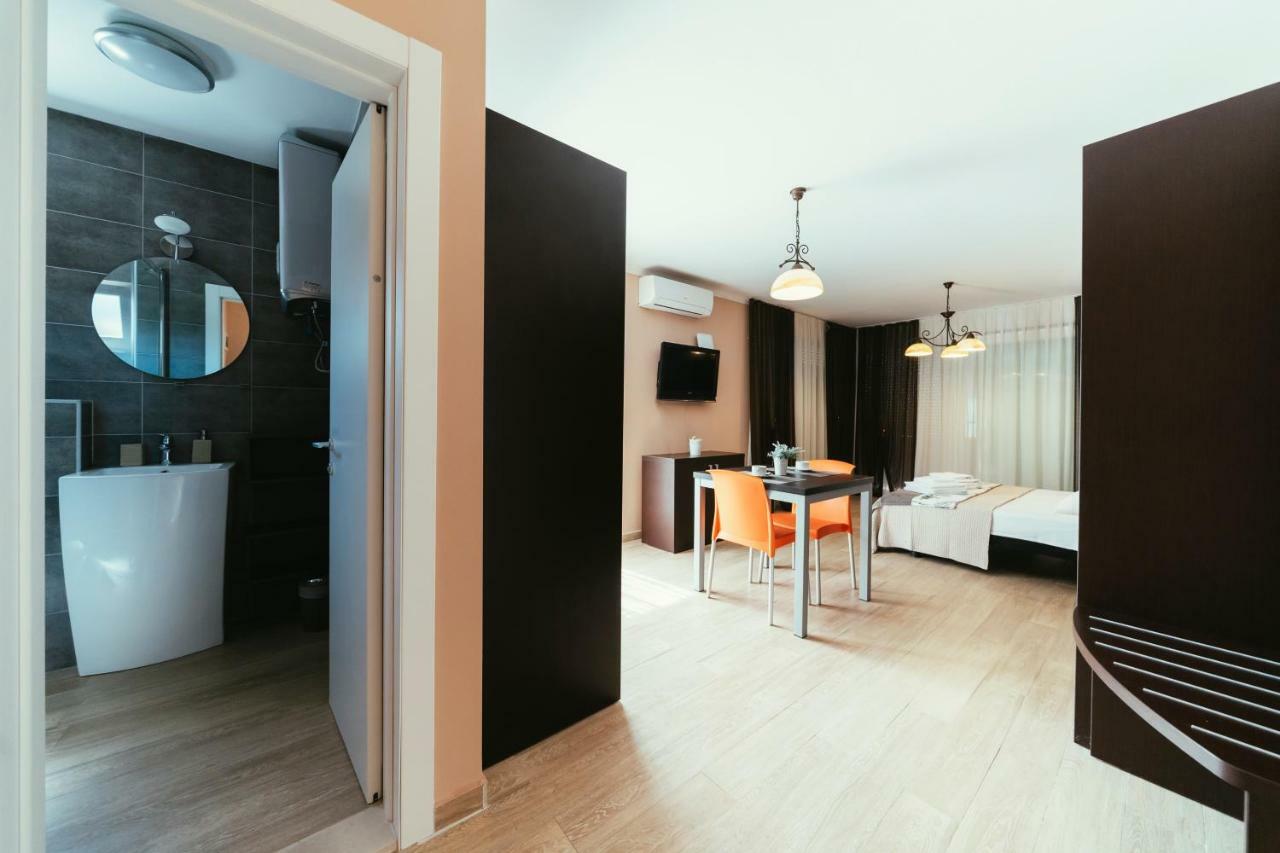 Apartments Prestige 佩特坎内 外观 照片
