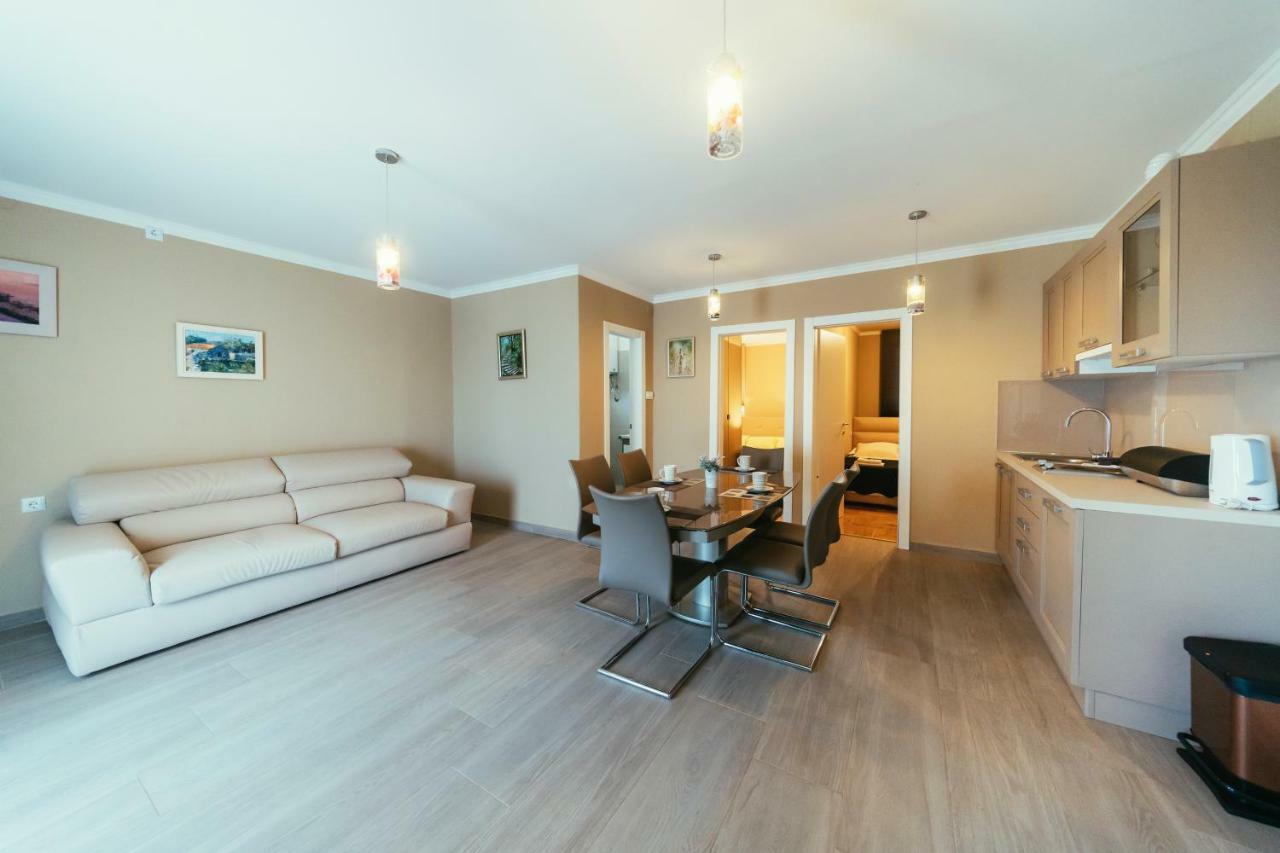 Apartments Prestige 佩特坎内 外观 照片