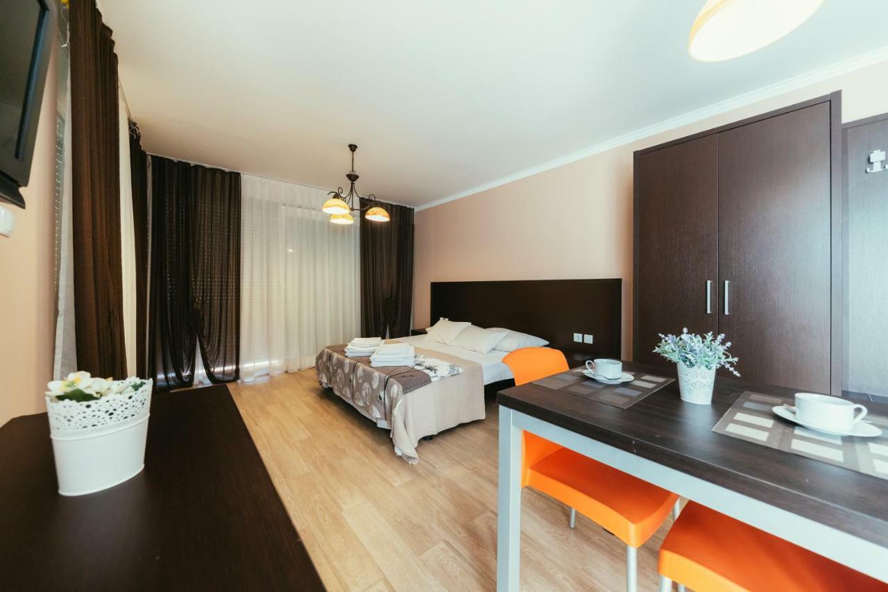 Apartments Prestige 佩特坎内 外观 照片