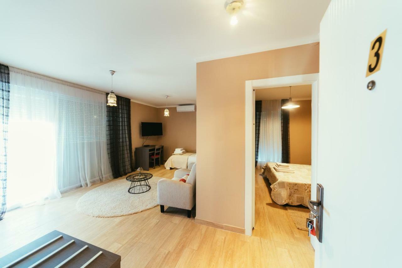 Apartments Prestige 佩特坎内 外观 照片
